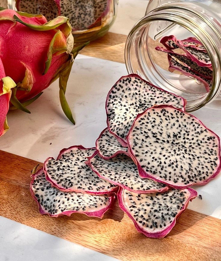 soft-dried-dragon-fruit-5-8d09a136-1222-4ad0-9286-91176f03e7b9